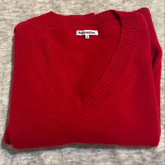 Reformation Brit Regenerative Wool Sweater in Red - Picture 5 of 6